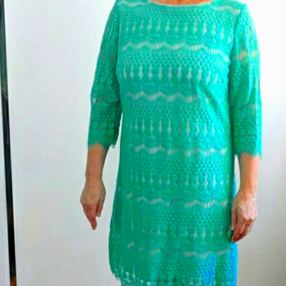 R N studio dress